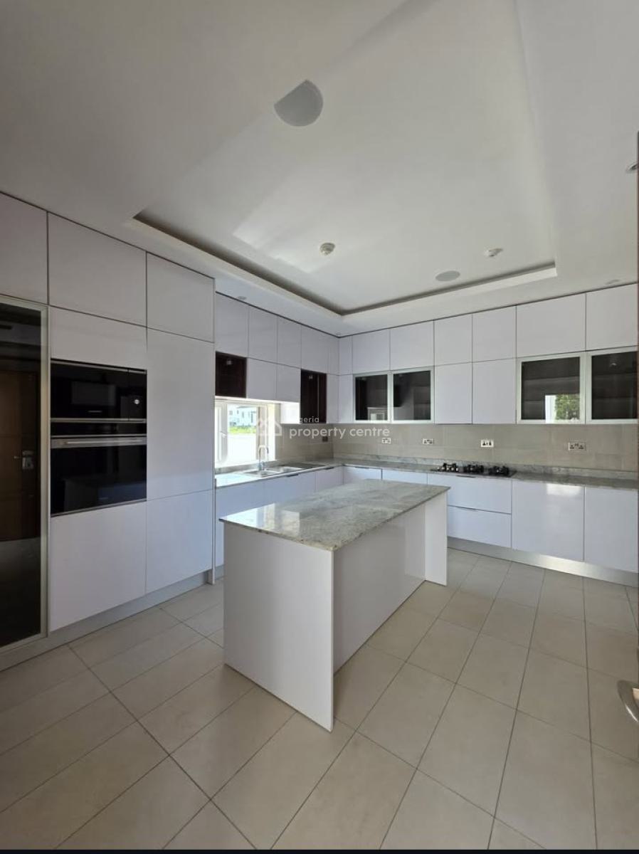 5  Bedroom Detached House, Osapa, Lekki, Lagos, Detached Duplex for Sale