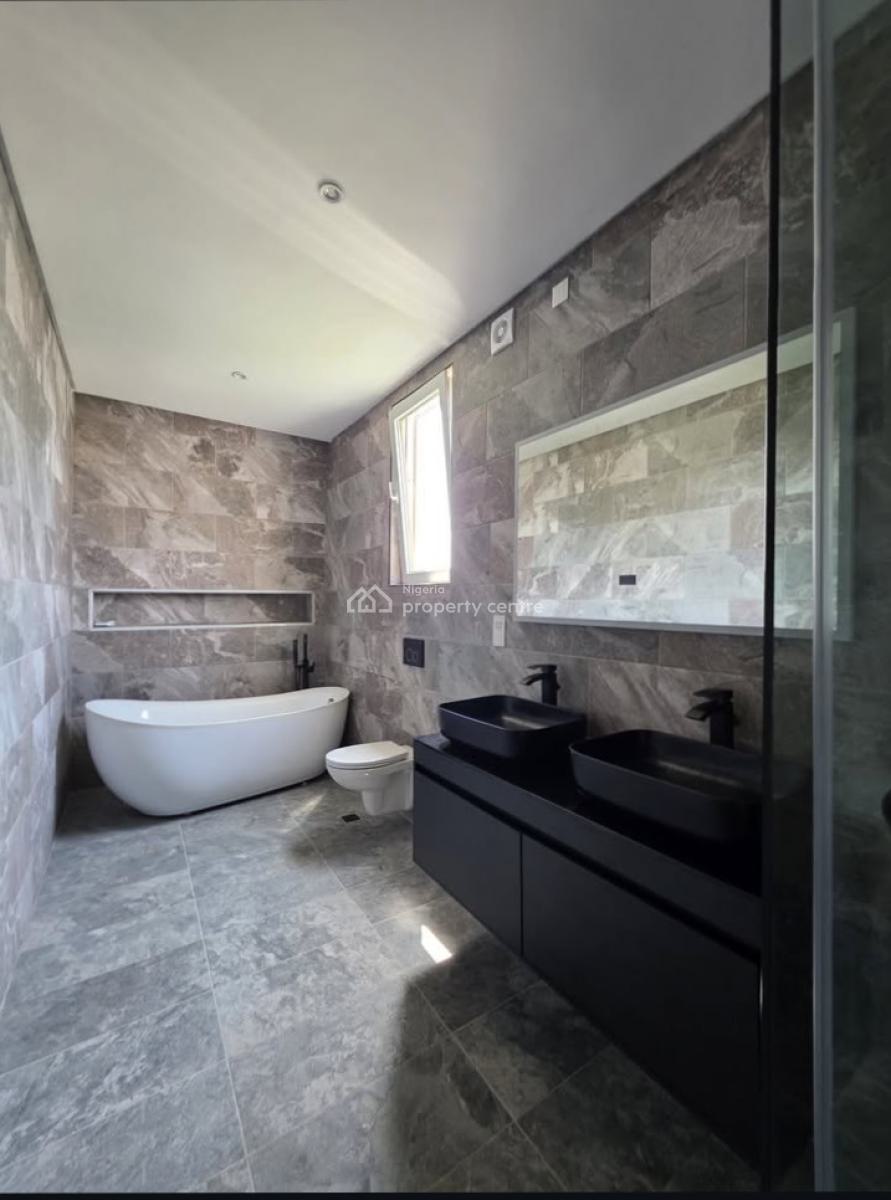 5  Bedroom Detached House, Osapa, Lekki, Lagos, Detached Duplex for Sale