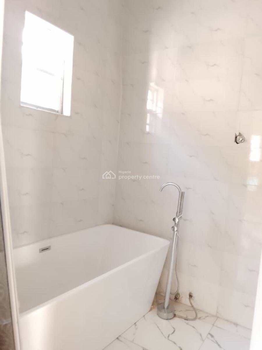 Exclusive Spacious 5 Bedrooms Fully Detached Duplex with a Bq., Orchid, Lekki, Lagos, Detached Duplex for Rent