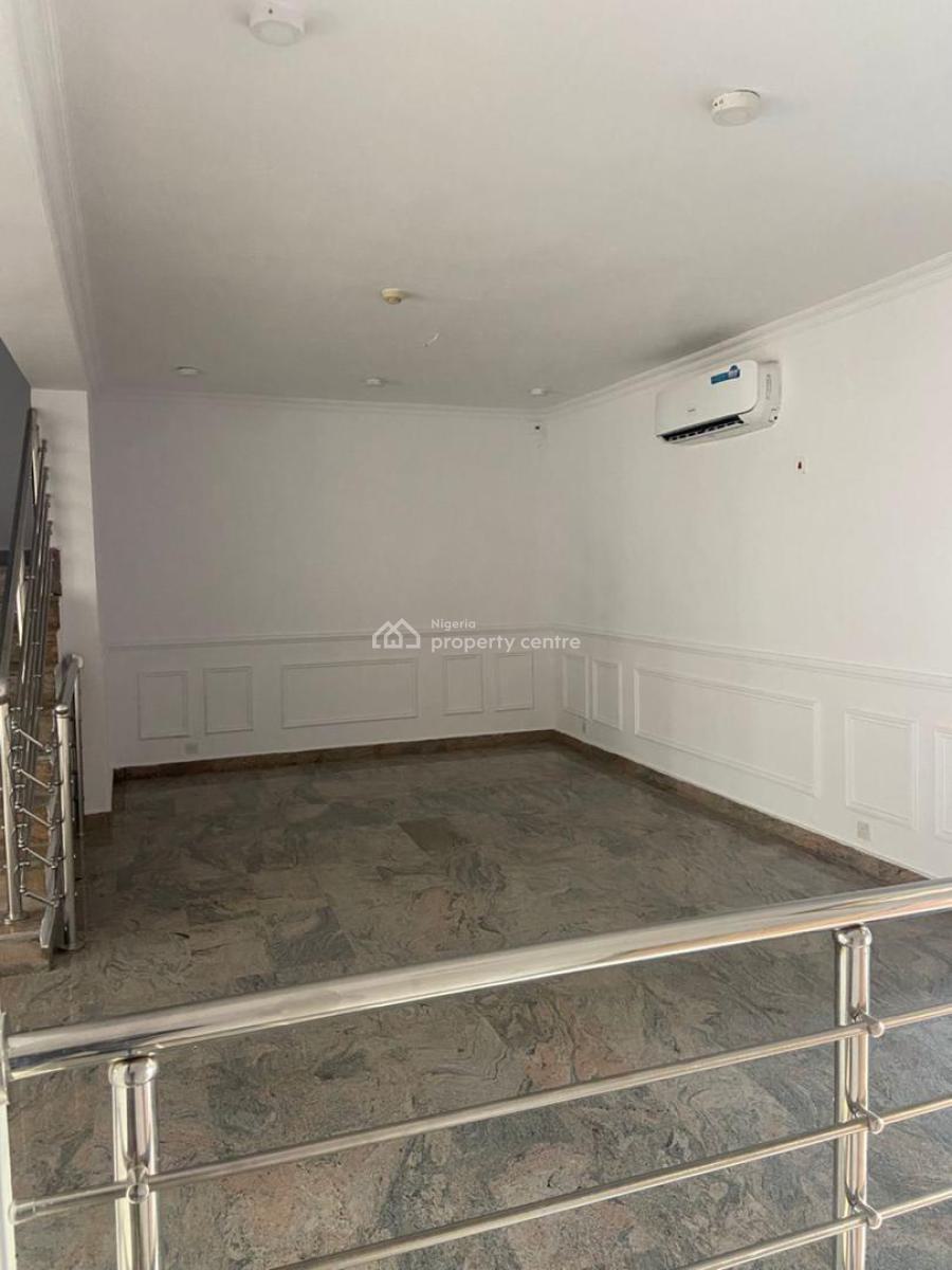 3 Bedroom Terrace with Pool & Spacious Bq, Ikoyi, Lagos, Terraced Duplex for Rent