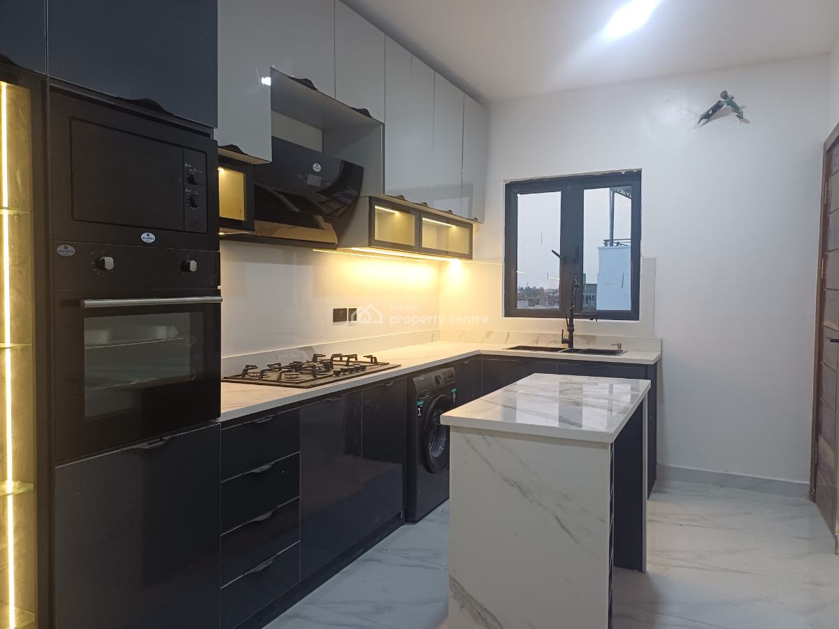 Luxury 2bedroom Apartment with Bq, Off Freedom Way, Lekki Phase 1, Lekki, Lagos, Flat / Apartment for Sale