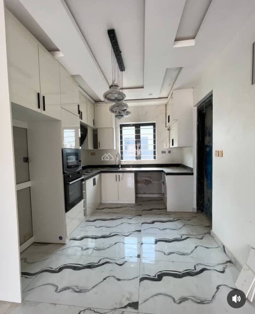 2 Bedroom Apartments, Lekki Phase 1, Lekki, Lagos, Flat / Apartment for Sale