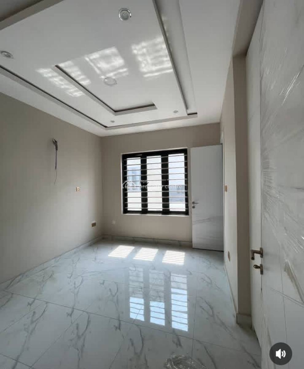 2 Bedroom Apartments, Lekki Phase 1, Lekki, Lagos, Flat / Apartment for Sale