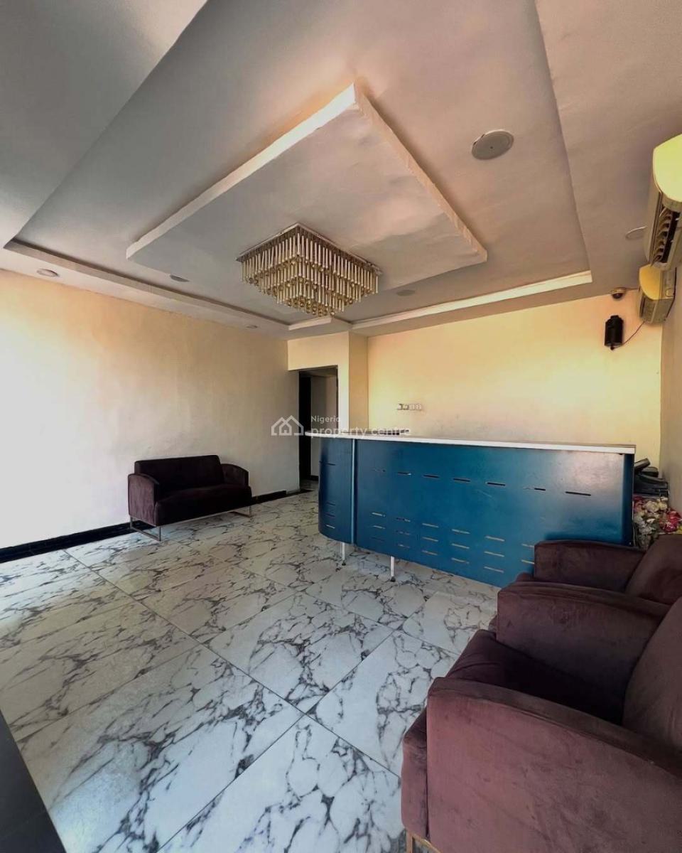 a Lovely 17-room Hotel, Lekki Phase 1, Lekki, Lagos, Hotel / Guest House for Rent