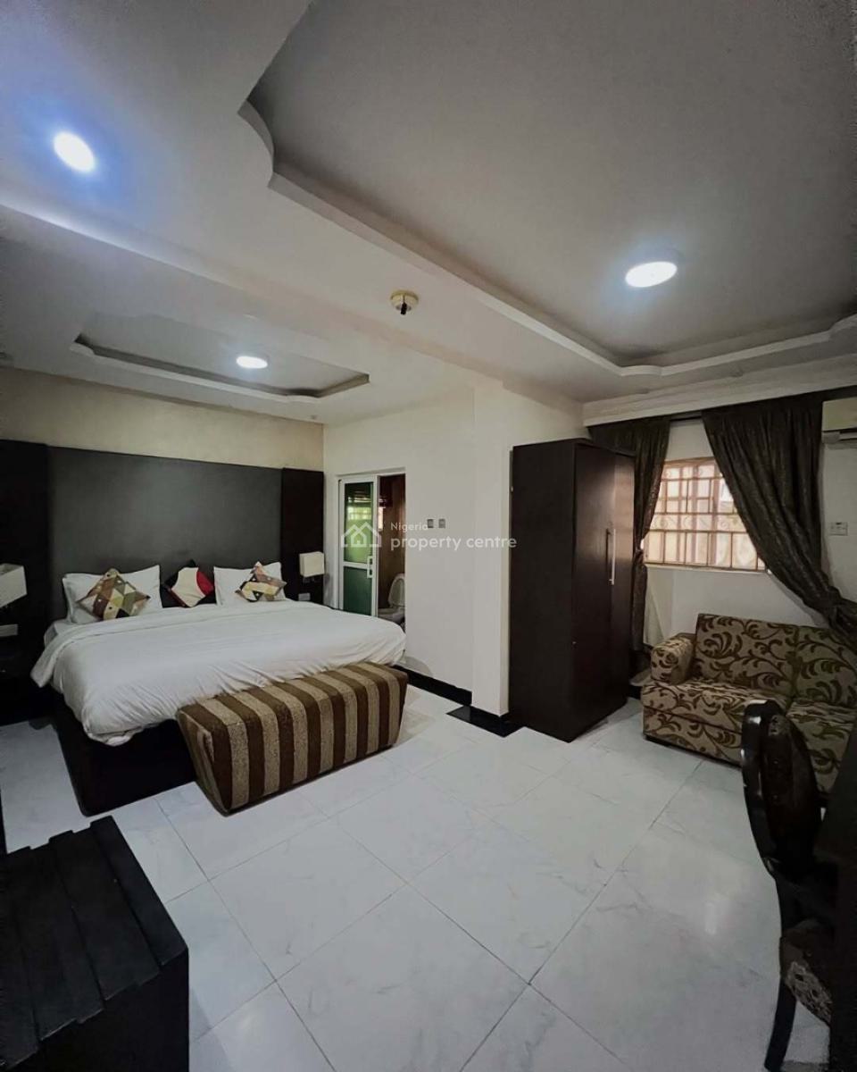 a Lovely 17-room Hotel, Lekki Phase 1, Lekki, Lagos, Hotel / Guest House for Rent