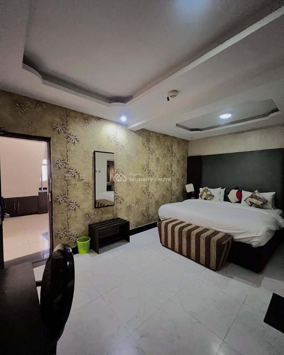 a Lovely 17-room Hotel, Lekki Phase 1, Lekki, Lagos, Hotel / Guest House for Rent