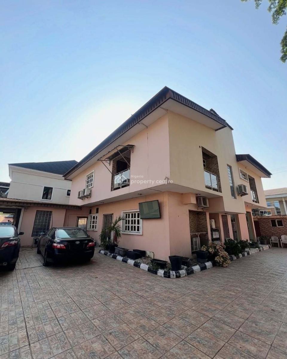 a Lovely 17-room Hotel, Lekki Phase 1, Lekki, Lagos, Hotel / Guest House for Rent
