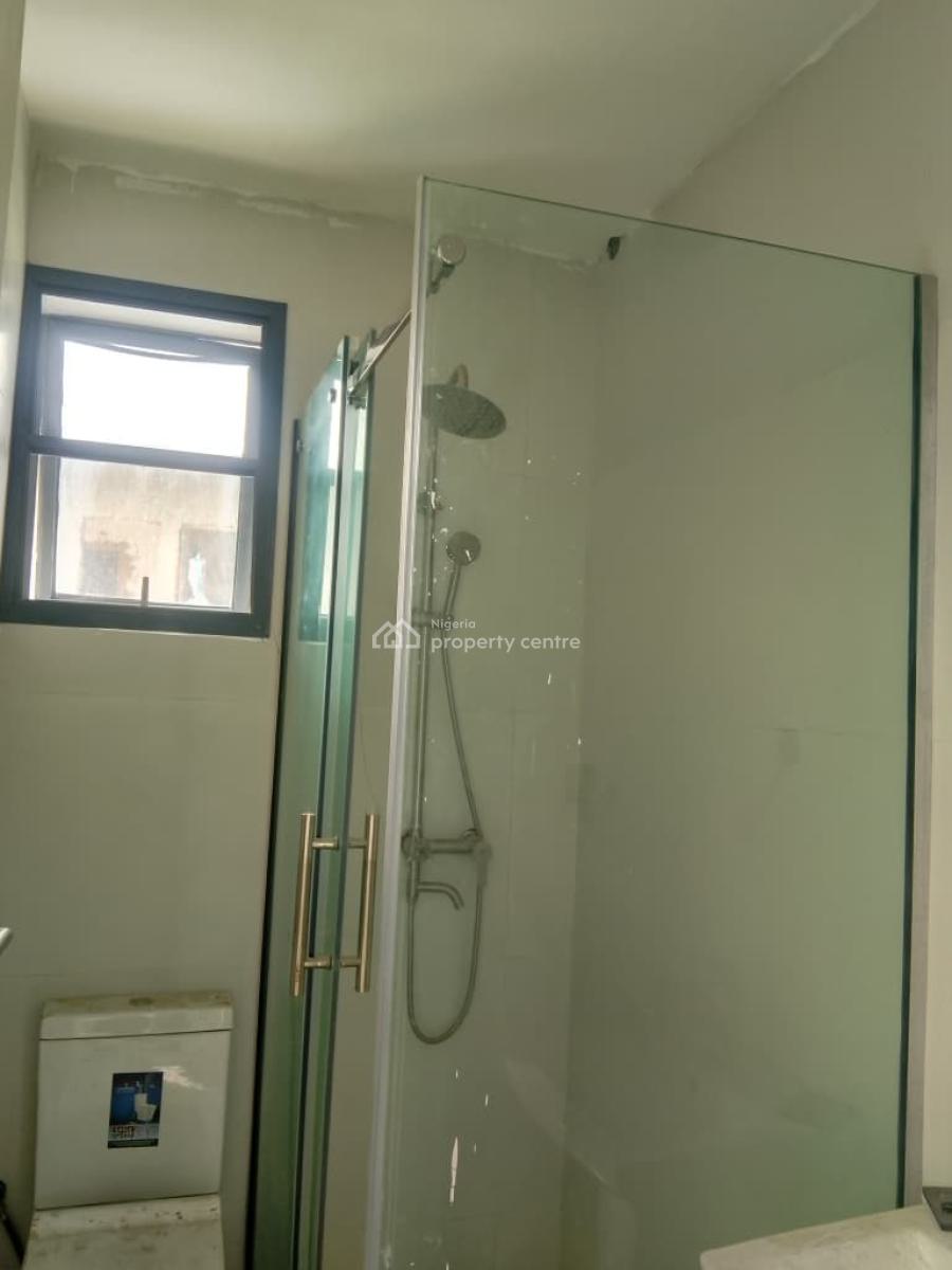 Luxury 2 Bedroom Apartment, Lekki Phase 1, Lekki, Lagos, Flat / Apartment for Sale