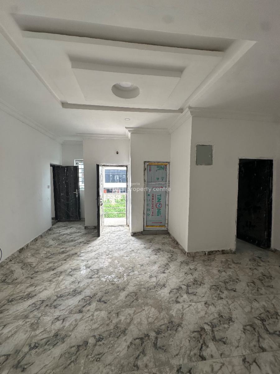 Brandnew 2bedroom Flat Upstairs, Whitesand Beach Estate, Ologolo, Lekki, Lagos, Flat / Apartment for Rent