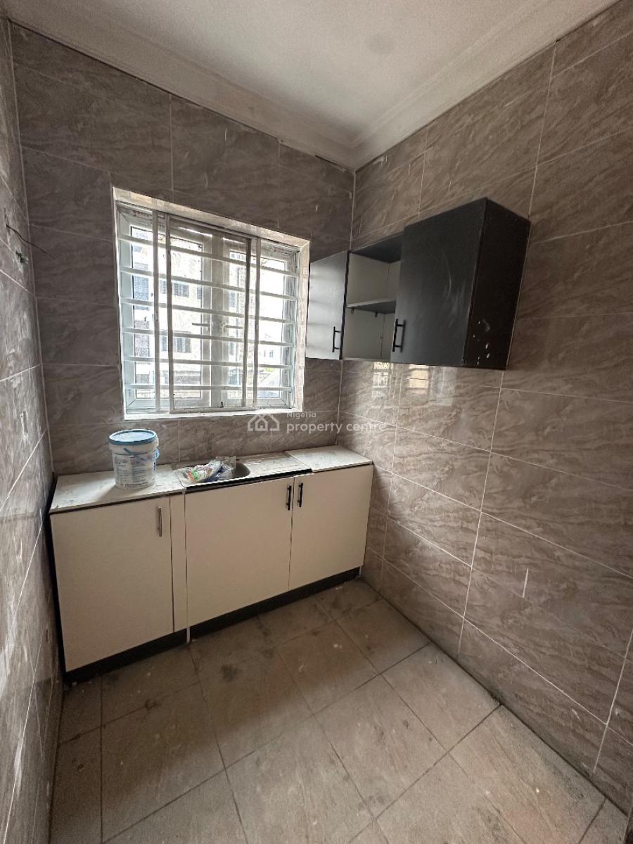Brandnew 2bedroom Flat Upstairs, Whitesand Beach Estate, Ologolo, Lekki, Lagos, Flat / Apartment for Rent
