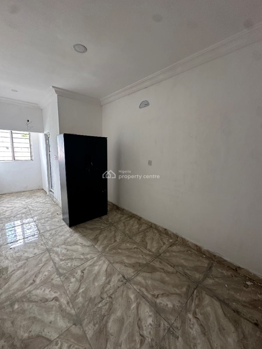Brandnew 2bedroom Flat Upstairs, Whitesand Beach Estate, Ologolo, Lekki, Lagos, Flat / Apartment for Rent