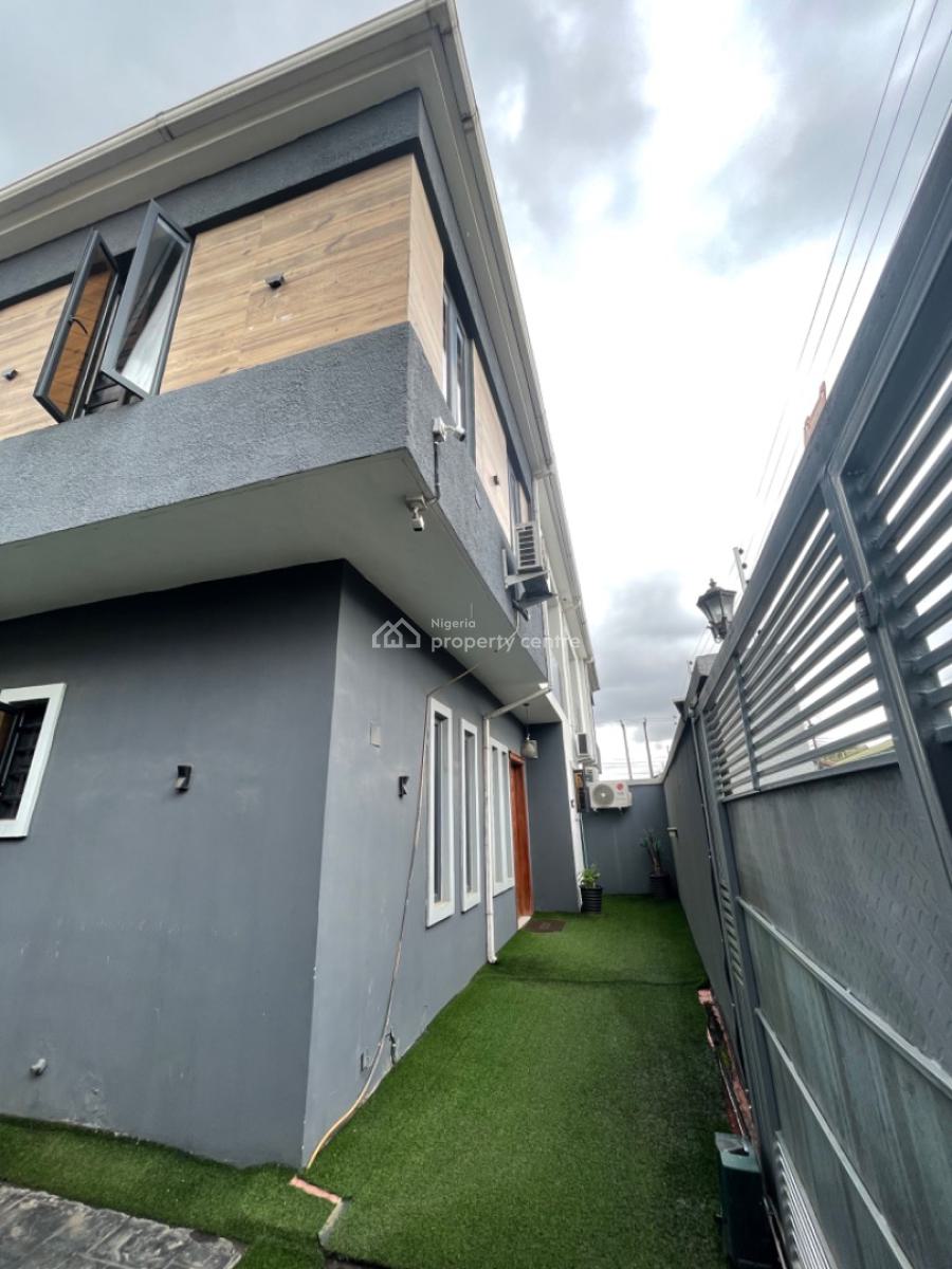 Newly 4 Bedroom Semi Detached Duplex, Gra Phase 1, Magodo, Lagos, Semi-detached Duplex Short Let