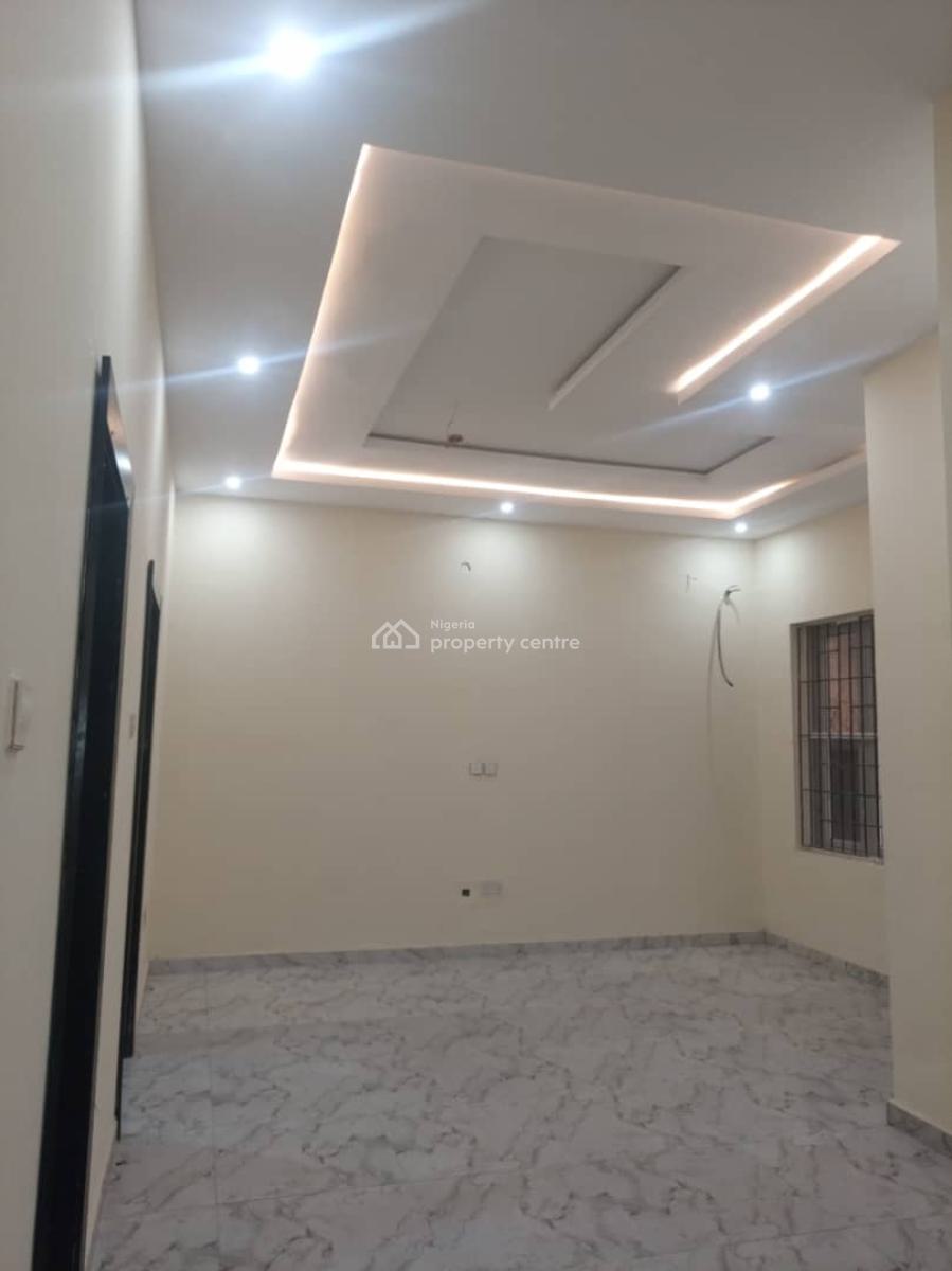 Self Serviced 2bedroom Flat  / Apartment on The Ground Floor, Off Freedom Way, Ikate, Lekki, Lagos, Flat / Apartment for Rent