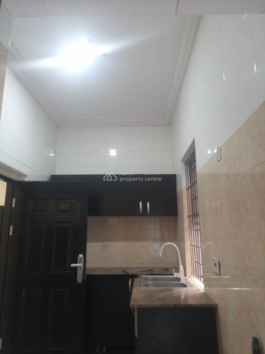 Self Serviced 2bedroom Flat  / Apartment on The Ground Floor, Off Freedom Way, Ikate, Lekki, Lagos, Flat / Apartment for Rent