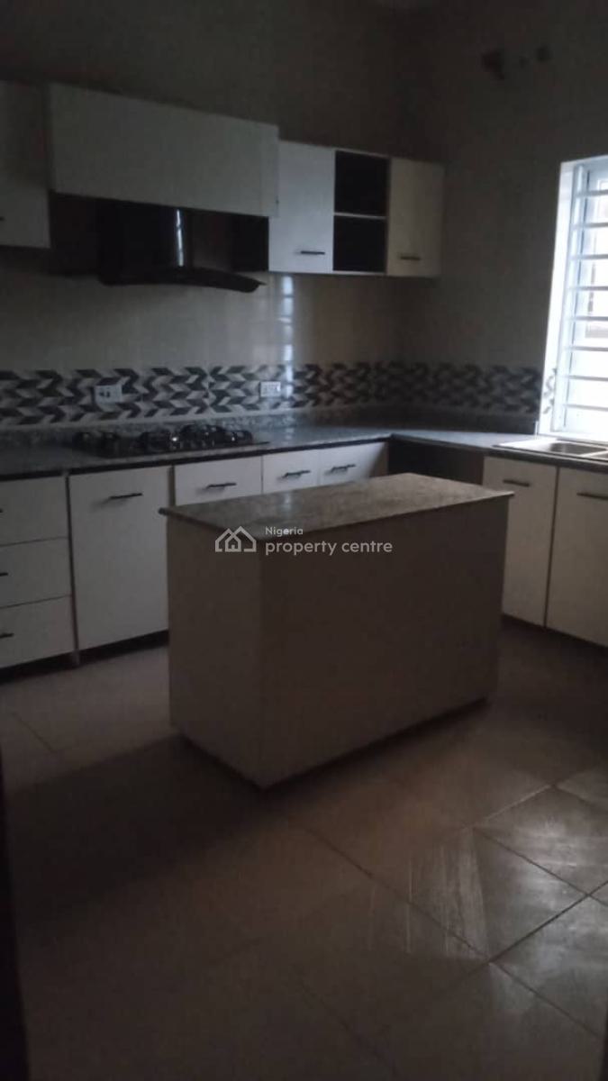 Standard Room Inside a Shared Apartment, Ikota Villa Gra, Lekki, Lagos, Self Contain (single Rooms) for Rent