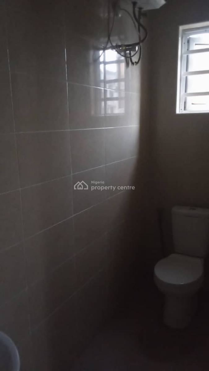 Standard Room Inside a Shared Apartment, Ikota Villa Gra, Lekki, Lagos, Self Contain (single Rooms) for Rent