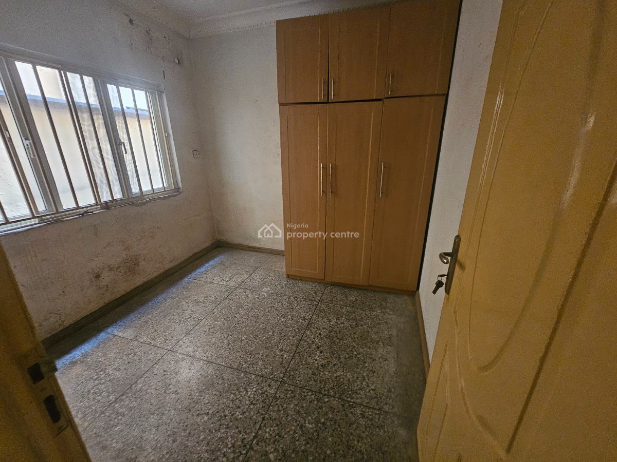 4-bedroom Semi-detached Duplex with Bq, Off Folashbo, Lekki Phase 1, Lekki, Lagos, Semi-detached Duplex for Rent