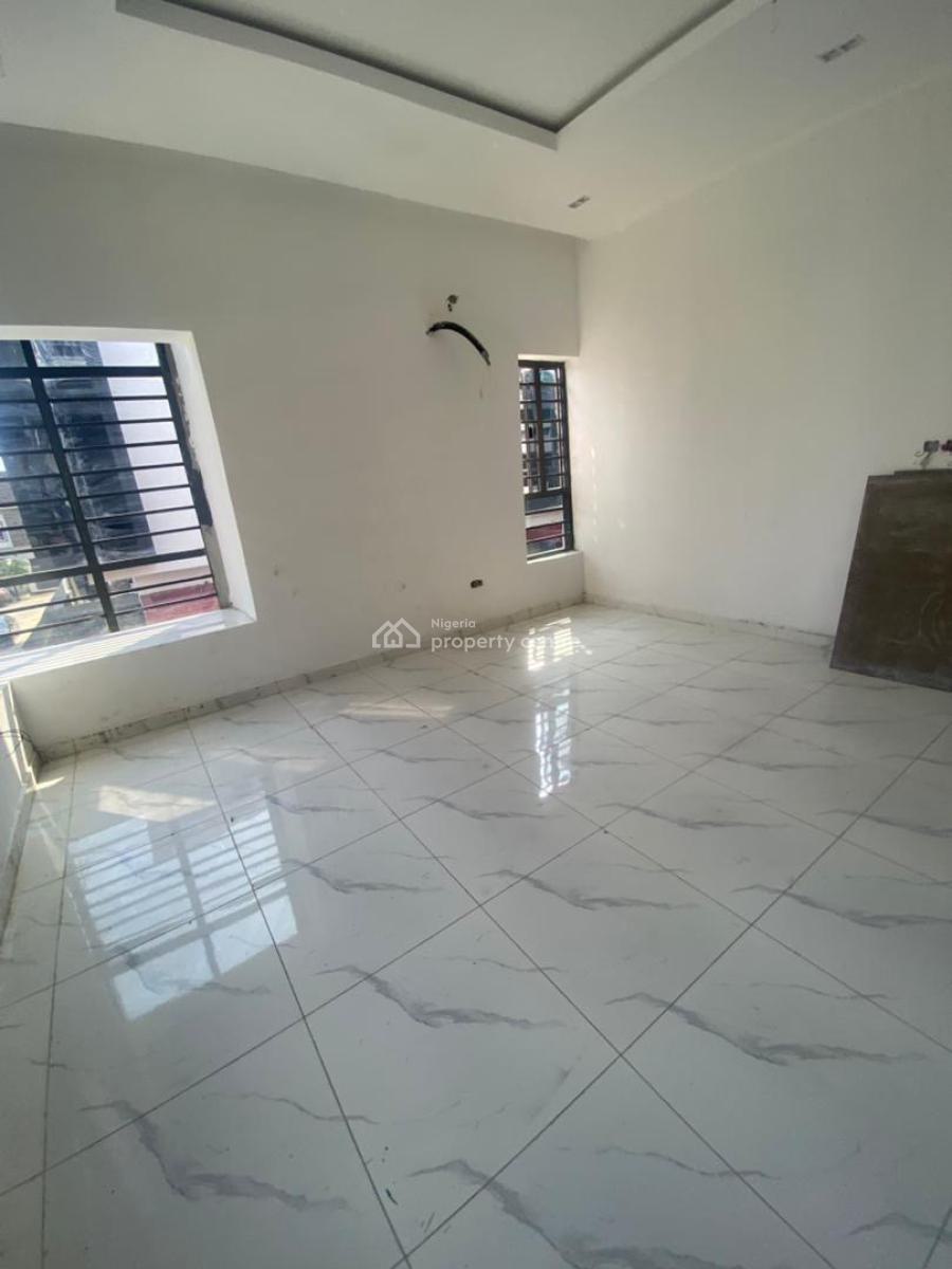 5 Bedroom Fully Detached Duplex with Bq, Ologolo, Lekki, Lagos, Detached Duplex for Sale
