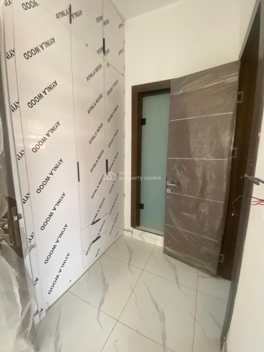 5 Bedroom Fully Detached Duplex with Bq, Ologolo, Lekki, Lagos, Detached Duplex for Sale