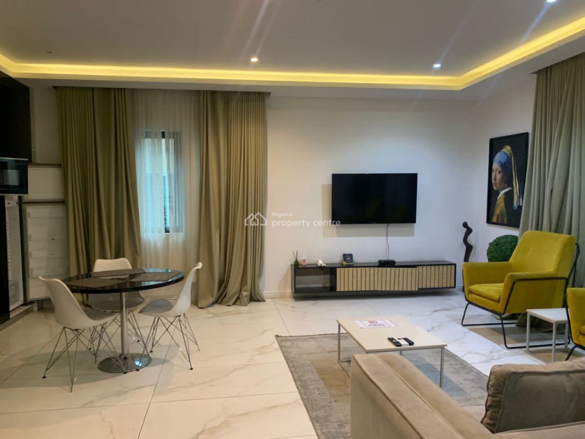 a Luxurious 1 Bedroom in a Secure Estate, 2 Anga Close Near Richmond Estate Gate 2., Lekki Phase 2, Lekki, Lagos, Flat / Apartment Short Let