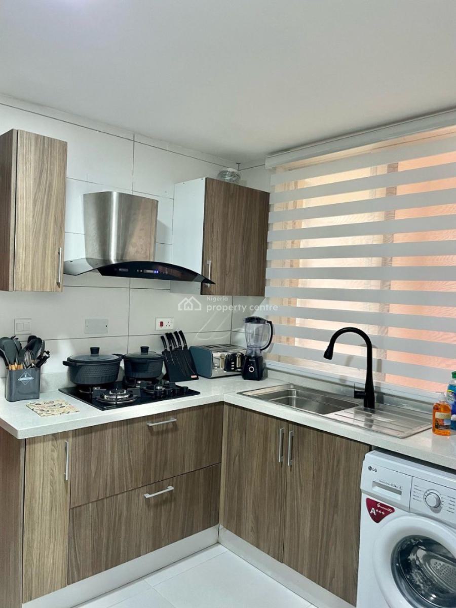 Luxury 2 Bedroom Apartment with Swimming Pool,ps5, Gym, Elevator & Balcony, Lekki Phase 1, Lekki, Lagos, Flat / Apartment Short Let