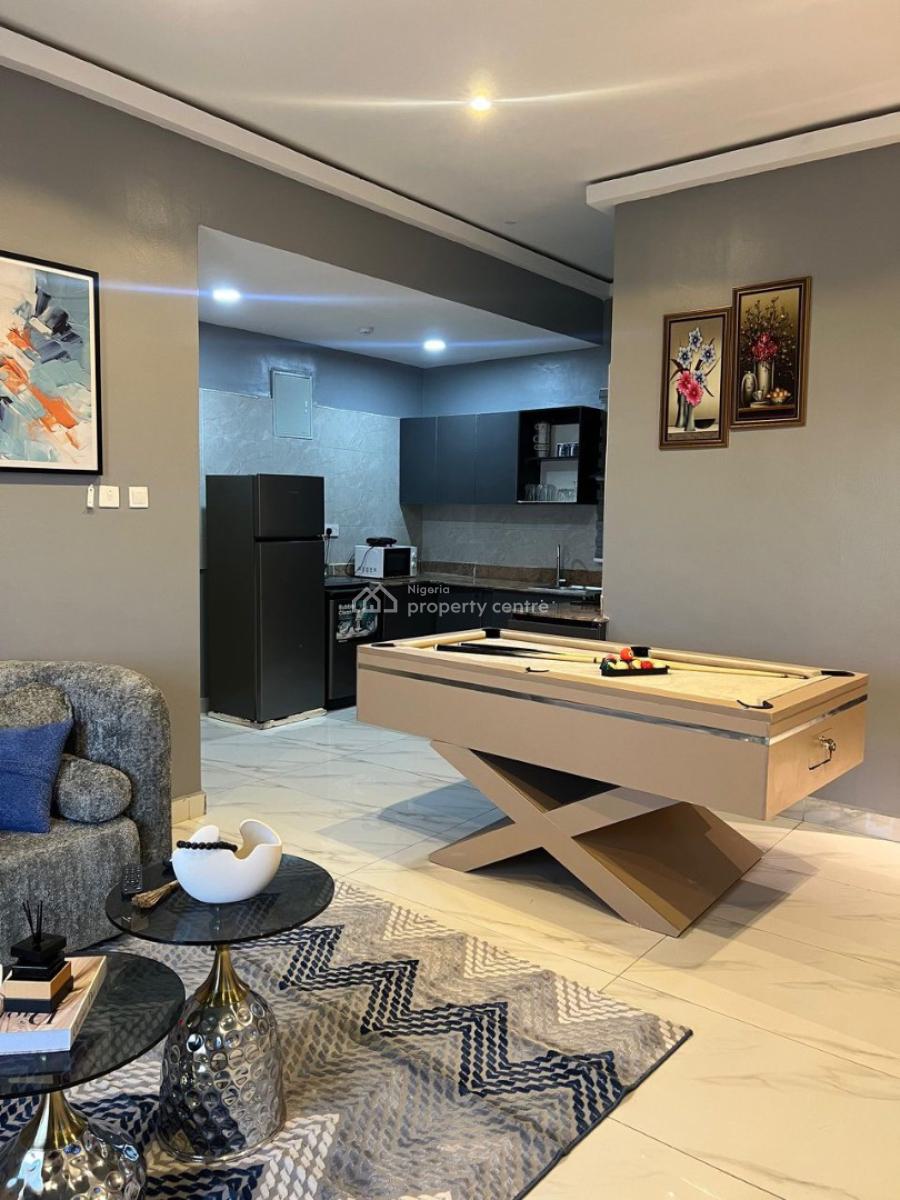 Itura-luxury New 1 Bedroom with Ps5 -big Mirror -board Games - Balcony, Lekki Phase 1, Lekki, Lagos, Flat / Apartment Short Let