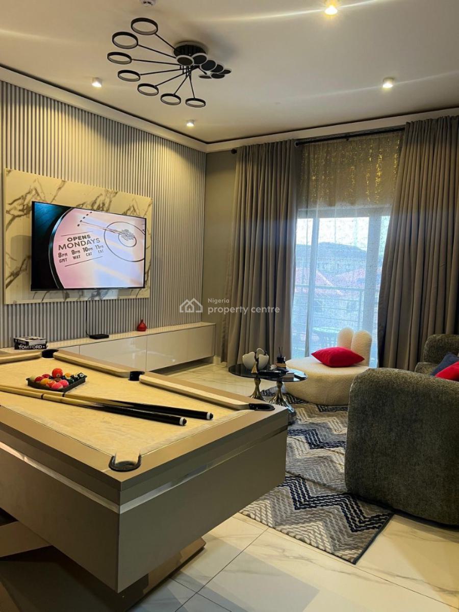 Itura-luxury New 1 Bedroom with Ps5 -big Mirror -board Games - Balcony, Lekki Phase 1, Lekki, Lagos, Flat / Apartment Short Let