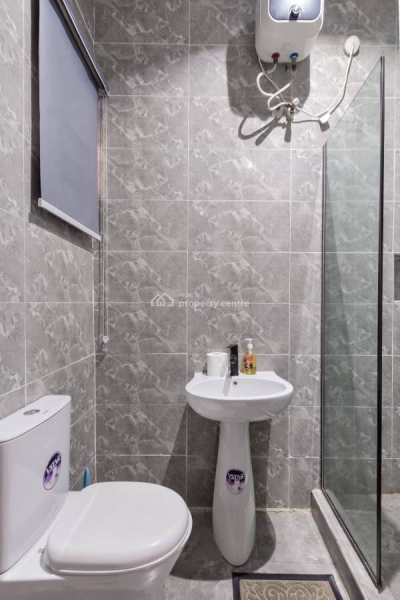 Our Brand New Spacious 3 Bedroom Luxury Airbnb with a Ps5, Bathtub and, Lekki Phase 1, Lekki, Lagos, Flat / Apartment Short Let