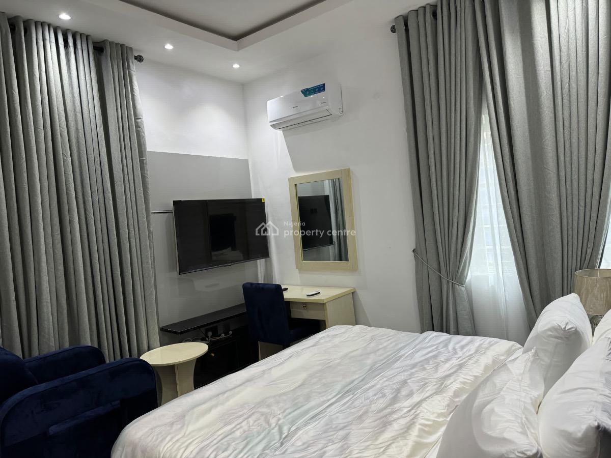 Luxury 2bedroom Apartment with Swimming Pool,ps5, Gym, Elevator, Lekki Phase 1, Lekki, Lagos, Flat / Apartment Short Let