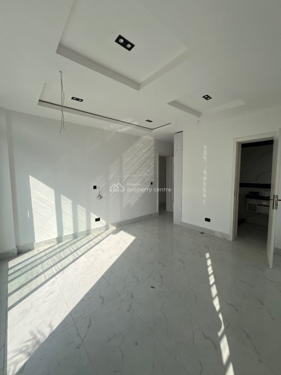 2 Bedroom Apartments, Lekki Phase 1, Lekki, Lagos, Flat / Apartment for Sale