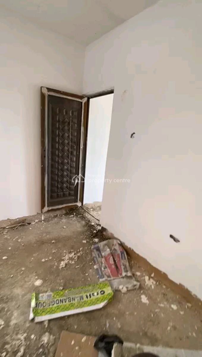 2 Nos Spacious Mini Up N Down Flat with 2t1b All Tilled Pop N Kitchen, Off Odunsi Street, Bariga, Shomolu, Lagos, Mini Flat (room and Parlour) for Rent
