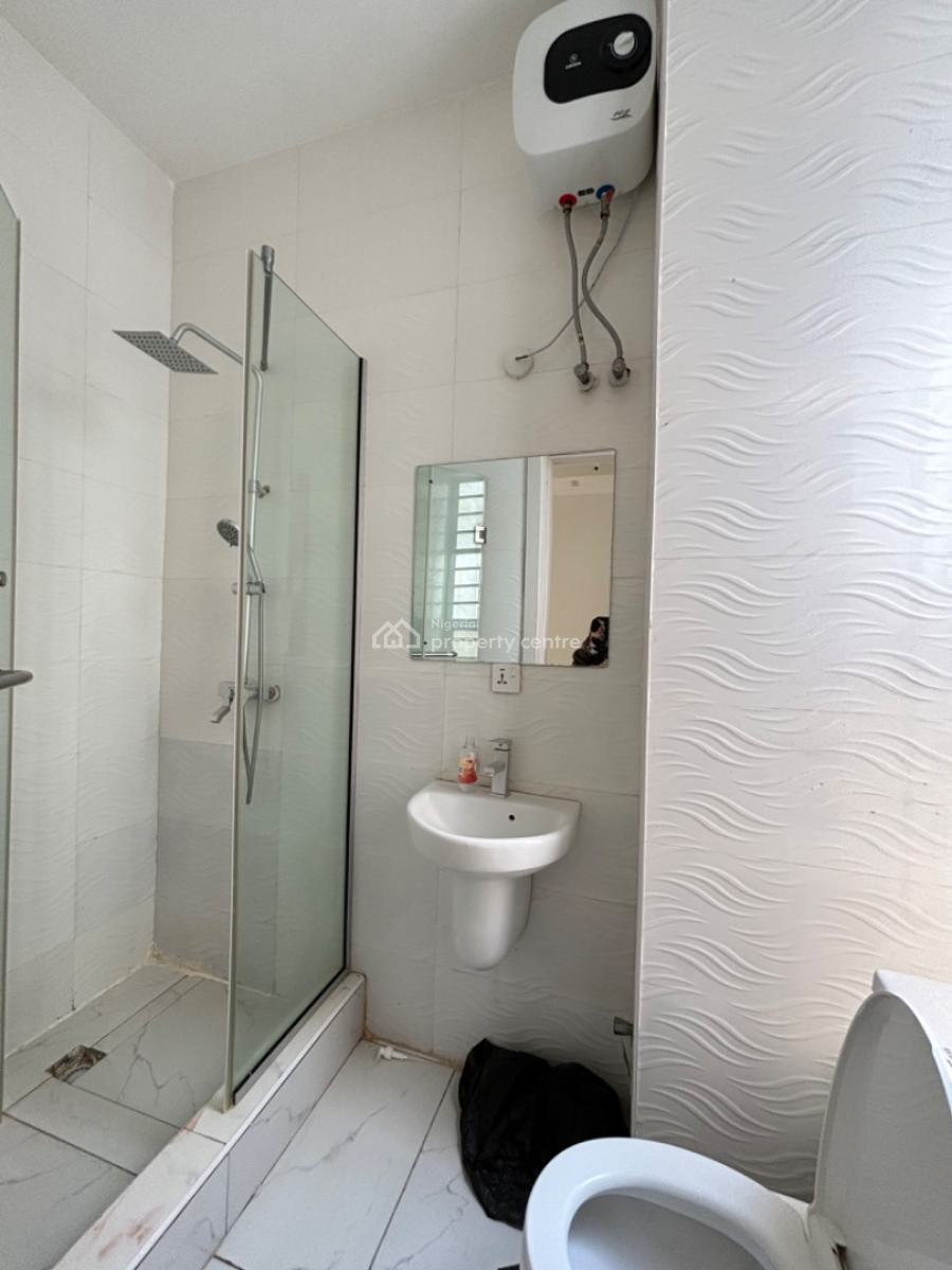 2 Bedroom Apartment with 24 Hours Light, Ologolo, Lekki, Lagos, Flat / Apartment for Rent