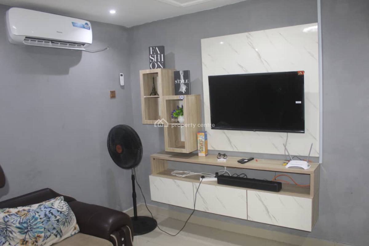 Fully Serviced Mini-flat, Lawanson, Surulere, Lagos, Mini Flat (room and Parlour) Short Let