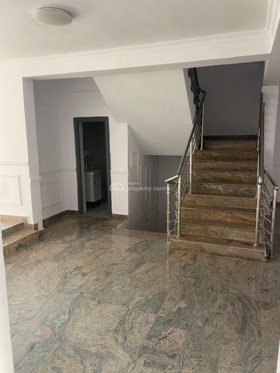 Tastefully Built & Well Maintained 3 Bedroom Terrace Duplex with 2 Bq, Ikoyi, Lagos, Terraced Duplex for Rent