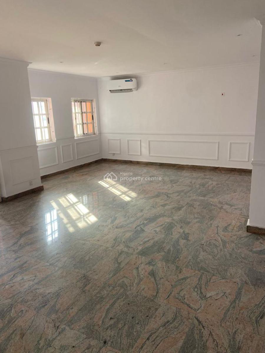 Tastefully Built & Well Maintained 3 Bedroom Terrace Duplex with 2 Bq, Ikoyi, Lagos, Terraced Duplex for Rent