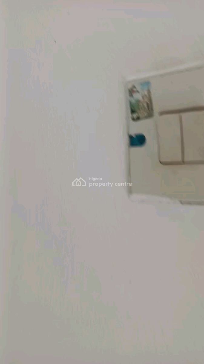 Standard and Spacious 3 Bedroom Flat, Ebute Metta East, Yaba, Lagos, Flat / Apartment for Rent