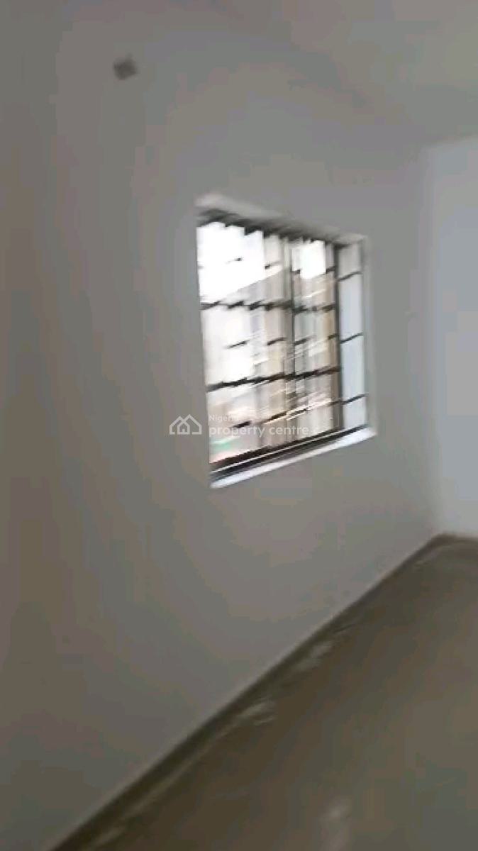 Standard and Spacious 3 Bedroom Flat, Ebute Metta East, Yaba, Lagos, Flat / Apartment for Rent