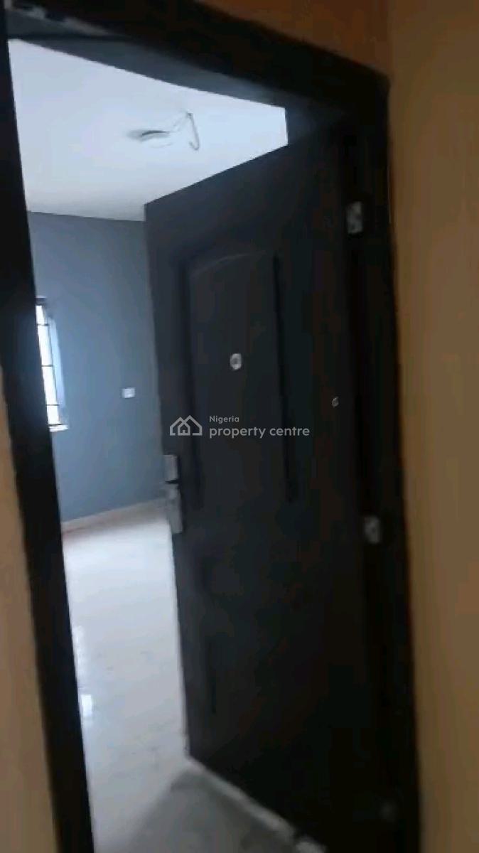 Standard and Spacious 3 Bedroom Flat, Ebute Metta East, Yaba, Lagos, Flat / Apartment for Rent