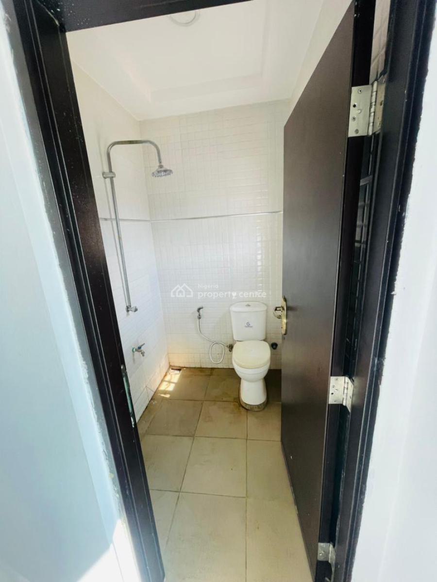 Well Refurbished with Excellent Facilities, Estate Opposite, Vgc, Lekki, Lagos, Flat / Apartment for Rent