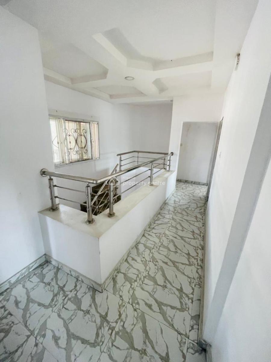 Well Refurbished with Excellent Facilities, Estate Opposite, Vgc, Lekki, Lagos, Flat / Apartment for Rent
