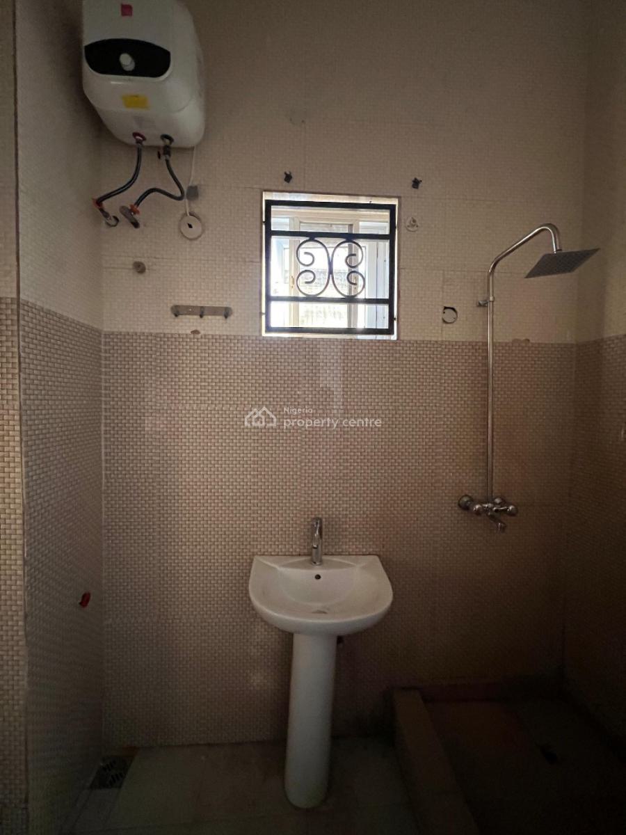 Spacious 3bedroom Apartment with a Bq, Agungi, Lekki, Lagos, Flat / Apartment for Rent