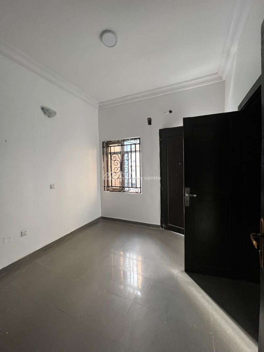 Spacious 3bedroom Apartment with a Bq, Agungi, Lekki, Lagos, Flat / Apartment for Rent