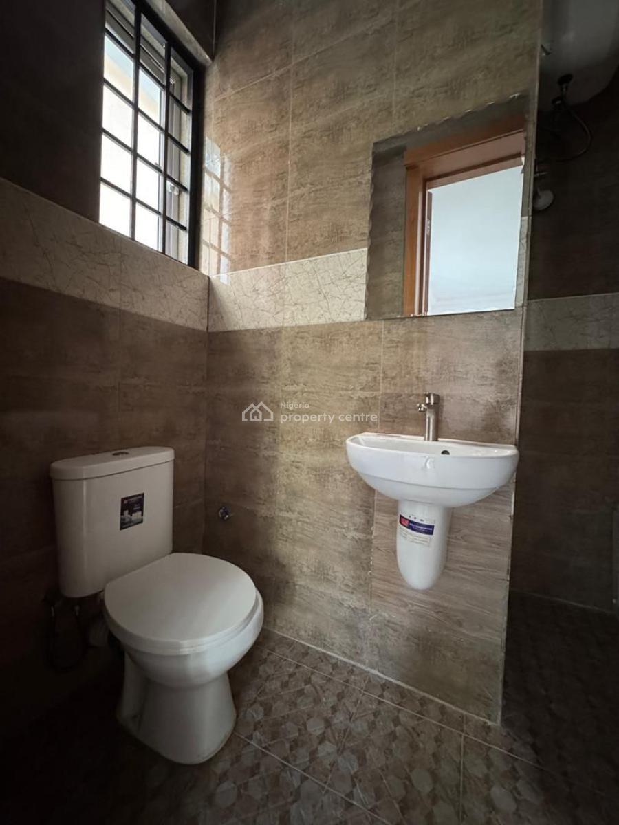 Spacious 2 & 3bedroom Apartment   Available  80million, Agungi, Lekki, Lagos, Flat / Apartment for Sale