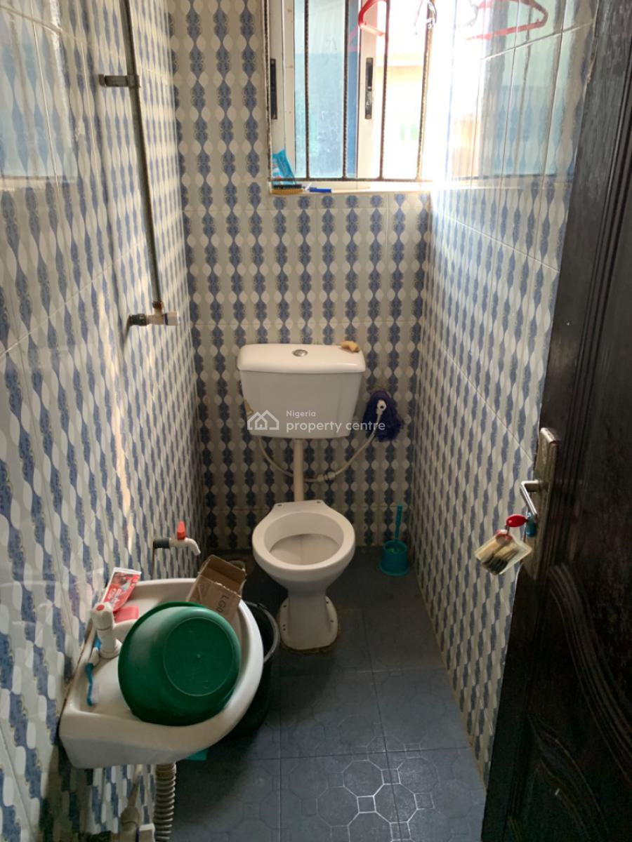 Luxury Self Con, Olowora, Magodo, Lagos, Self Contain (single Rooms) for Rent