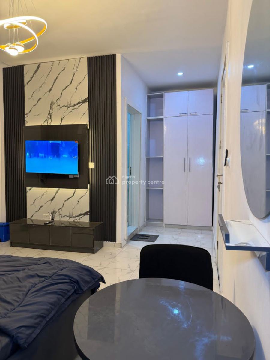 Exquisite Fully Furnished 2 Bedroom Apartment, Agungi, Lekki Phase 1, Lekki, Lagos, Flat / Apartment Short Let