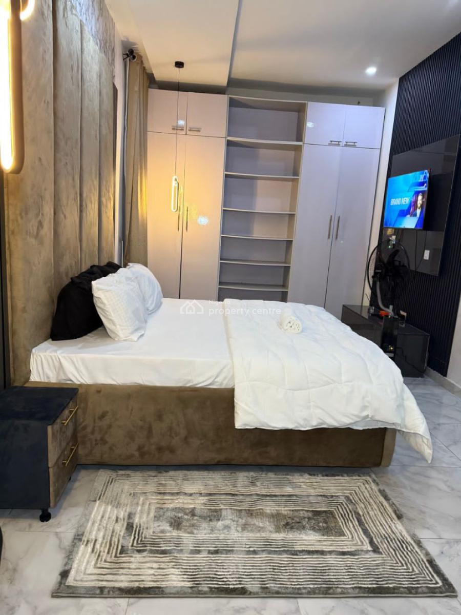 Exquisite Fully Furnished 2 Bedroom Apartment, Agungi, Lekki Phase 1, Lekki, Lagos, Flat / Apartment Short Let