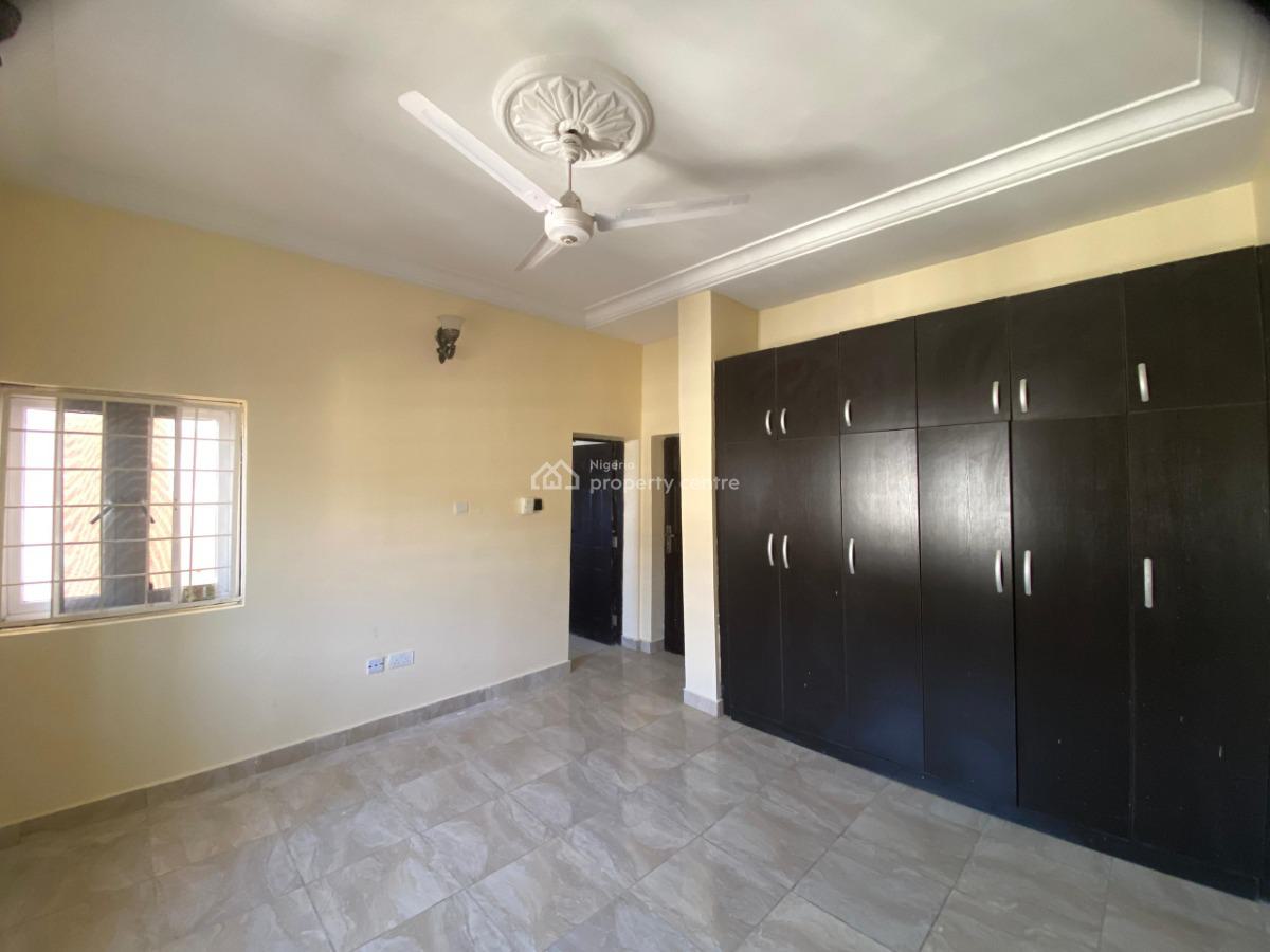 Beautiful & Spacious 3 Bedroom Flat, Jahi, Abuja, Flat / Apartment for Rent