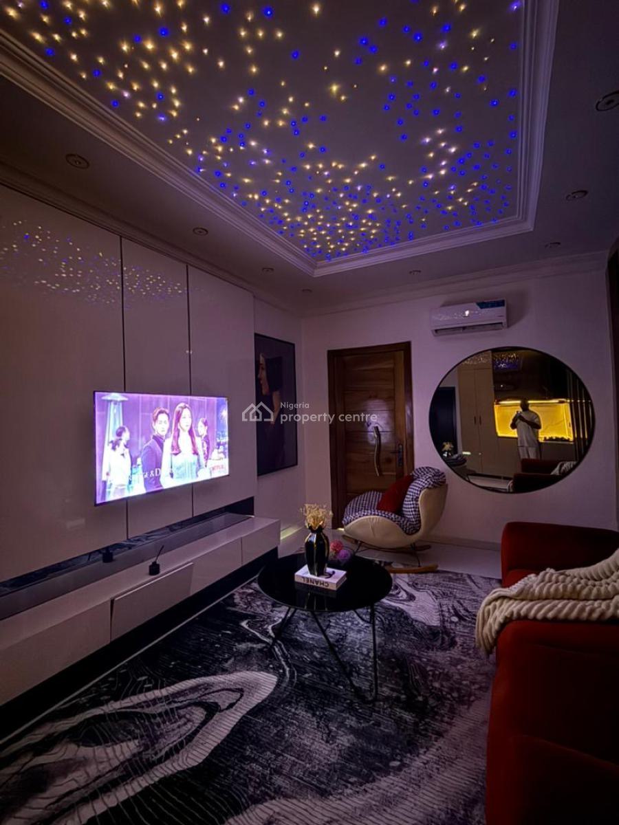 Luxury One Bedroom Apartment with Cinema, Osapa, Lekki, Lagos, Flat / Apartment Short Let