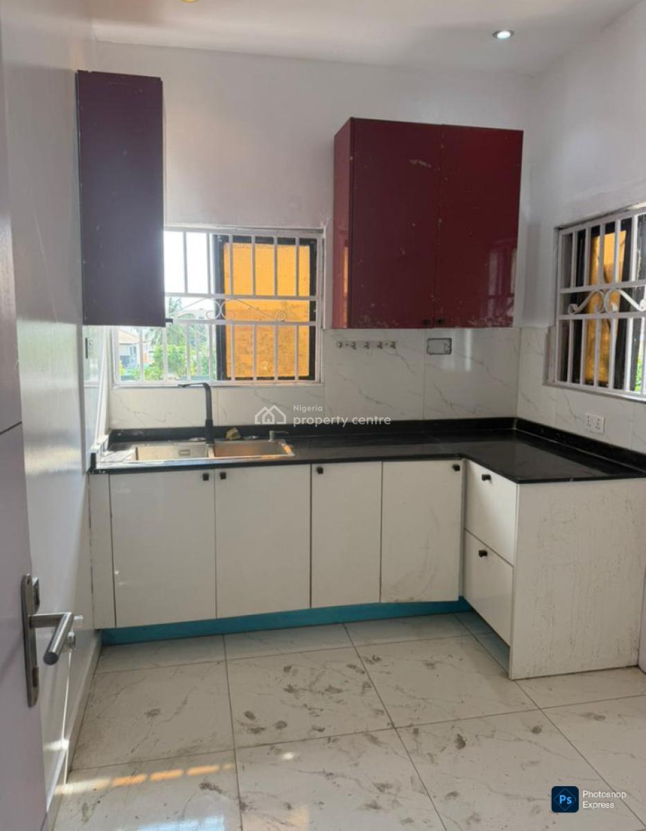 3 Bedroom Beautiful Cool Flat with Bq, Admiralty Way, Lekki Phase 1, Lekki, Lagos, Flat / Apartment for Rent