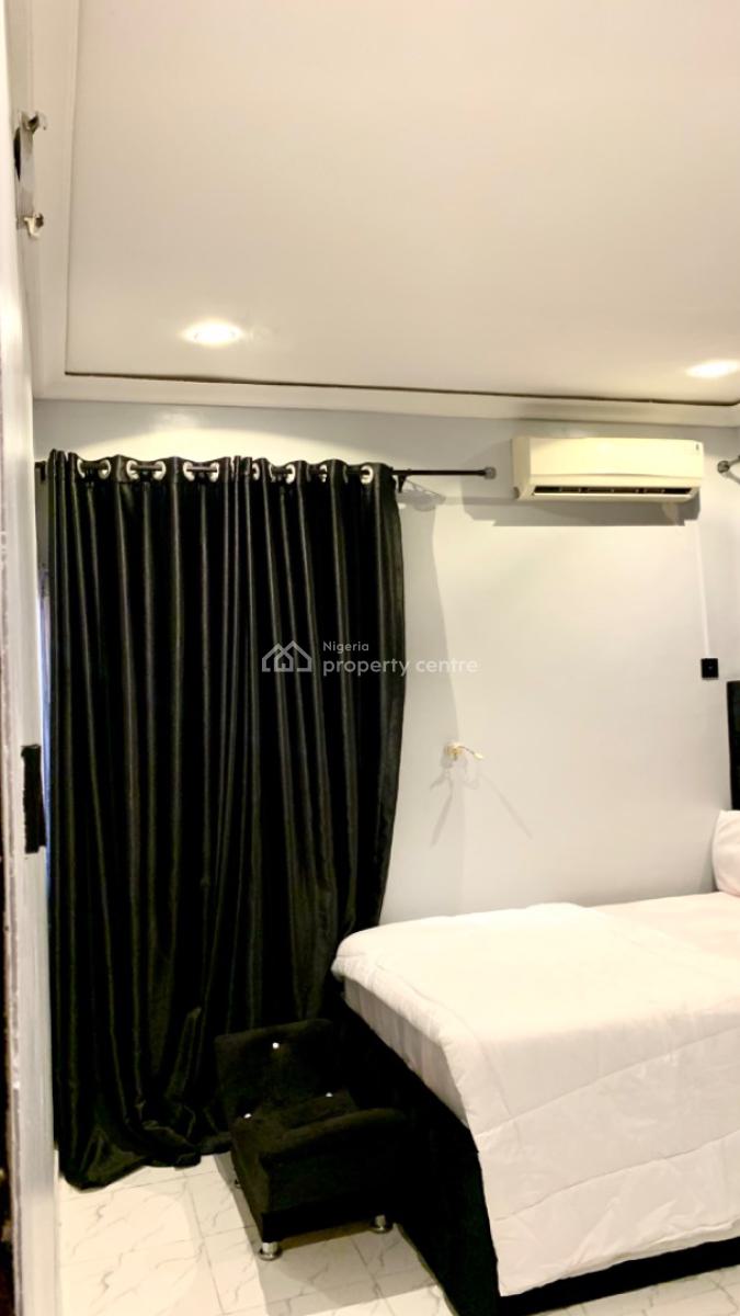 Studio Services Apartment, Ikota Villa Estate, Lekki, Lagos, Self Contain (single Rooms) Short Let